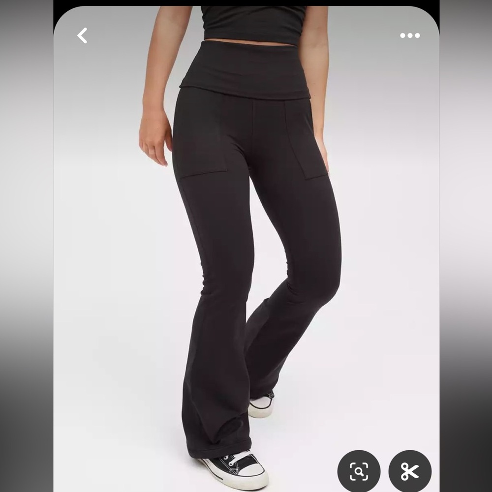 OFFLINE By Aerie Ribbed
Pocket Foldover Flare Leggings in L Long